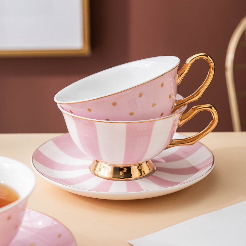 Ceramiczne różowe kubki do kaw – Coffee Tea Pictures recenzja i cena